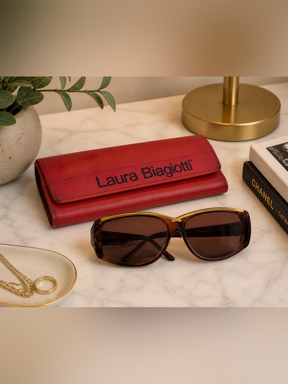 Vintage Laura Biagiotti Sunglasses | Brown Marble Frame | Gold Accent Sunnies